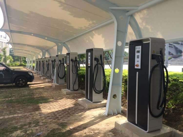 二手新能源汽車充電樁及箱式配電變壓器的回收與免費上門評估服務